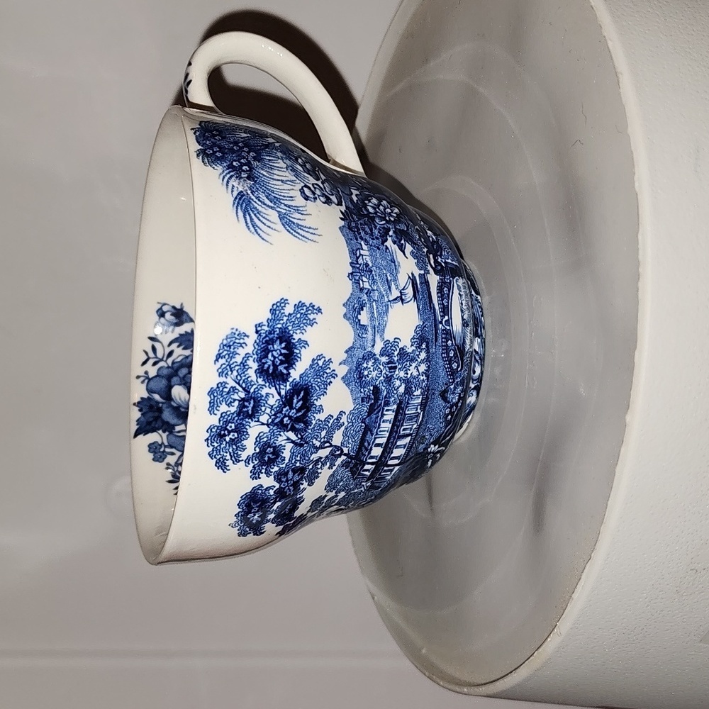 Tonquin royal Crownford Vintage tea cup - Picture 1 of 5